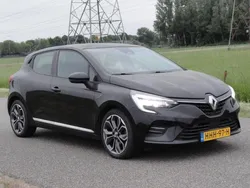 Zwart Gebruikt 2020 Renault Clio V Intens Hatchback | € 9.995