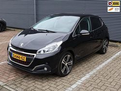 Zwart Gebruikt 2016 Peugeot 208 GT-line Hatchback | € 7.999 (Eerlijke prijs)