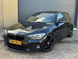 Zwart Gebruikt 2018 BMW 120 Executive Hatchback | € 15.950 (Iets duurder)