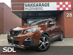 Bruin, metallic lak Gebruikt 2019 Peugeot 3008 Allure SUV | € 16.945 (Eerlijke prijs)