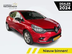 Rood Gebruikt 2017 Renault Clio IV LIMITED Hatchback | € 9.995 (Eerlijke prijs)