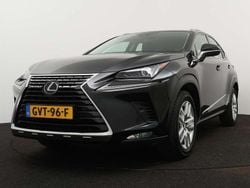 Zwart Gebruikt 2021 Lexus NX300h SUV | € 44.950