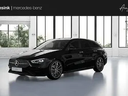 Zwart, metallic lak Nieuw 2025 Mercedes CLA180 Shooting Brake Business Stationwagen | € 55.589