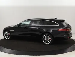 Zwart Gebruikt 2018 Jaguar XF Portfolio Sedan | € 23.900