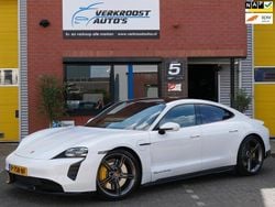Wit Gebruikt 2020 Porsche Taycan Turbo Sedan | € 65.950