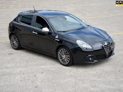 Zwart Gebruikt 2012 Alfa Romeo Giulietta Quadrifoglio Verde Hatchback | € 11.900 (Iets duurder)