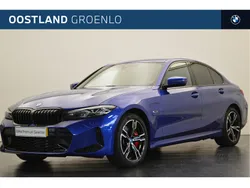 Blauw Gebruikt 2024 BMW 320e Executive Sedan | € 47.950 (Iets duurder)