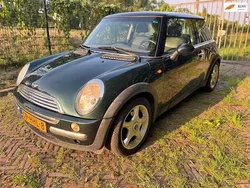 Groen Gebruikt 2002 Mini Cooper Chili Hatchback | € 1.795 (Eerlijke prijs)