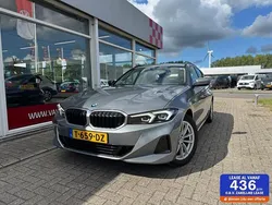 Grijs Gebruikt 2023 BMW 318 Comfort Edition Stationwagen | € 31.950 (Super prijs)