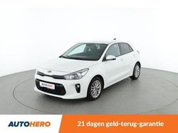Wit (metallic) Gebruikt 2019 Kia Rio Hatchback | € 13.250 (Goede deal)