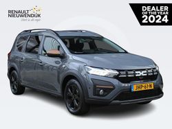 Grijs Gebruikt 2025 Dacia Jogger Extreme MPV | € 30.795 (Iets duurder)