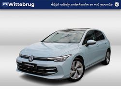 Blauw Gebruikt 2024 VW Golf VIII Style Hatchback | € 39.950 (Duur)