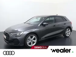 Grijs Gebruikt 2025 Audi A3 Sportback e-tron S-Line Sedan | € 45.840 (Duur)