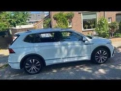Wit Gebruikt 2022 VW Tiguan R-line SUV | € 40.000