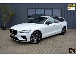 Wit Gebruikt 2020 Volvo V60 R-Design Stationwagen | € 33.950 (Eerlijke prijs)