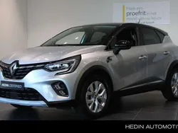 Twotone gris highland / noir Gebruikt 2022 Renault Captur Intens SUV | € 22.245 (Eerlijke prijs)