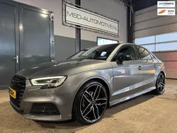 Grijs, metallic lak Gebruikt 2017 Audi A3 S-Line Sedan | € 17.449 (Eerlijke prijs)