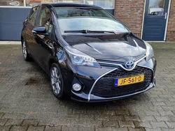 Zwart Gebruikt 2016 Toyota Yaris Hatchback | € 8.000 (Goede deal)