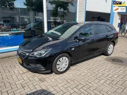 Zwart Gebruikt 2019 Opel Astra Edition Stationwagen | € 11.250 (Super prijs)