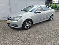 Grijs Gebruikt 2006 Opel Astra Cabriolet Enjoy Cabriolet | € 2.999 (Eerlijke prijs)