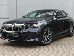 Zwart Nieuw 2025 BMW i5 M Sport Sedan | € 92.404 (Duur)