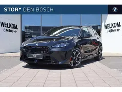 Zwart Nieuw 2025 BMW 120 Comfort Edition Hatchback | € 49.995 (Goede deal)