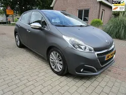 Grijs Gebruikt 2015 Peugeot 208 Premium Hatchback | € 6.950 (Eerlijke prijs)