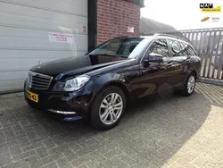 Zwart, metallic lak Gebruikt 2013 Mercedes C180 Ambition Stationwagen | € 12.250 (Iets duurder)
