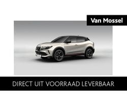 Bruin Nieuw 2025 Alfa Romeo Junior Edizione Speciale SUV | € 40.640 (Eerlijke prijs)