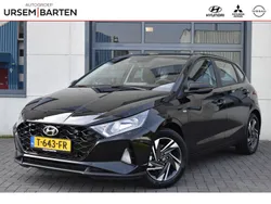 Zwart metallic Gebruikt 2023 Hyundai i20 Comfort Hatchback | € 19.230 (Eerlijke prijs)