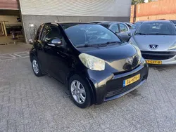 Zwart Gebruikt 2009 Toyota iQ Comfort Hatchback | € 2.140 (Duur)