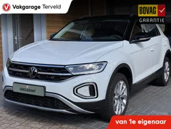 Wit Gebruikt 2024 VW T-Roc Style SUV | € 34.749 (Eerlijke prijs)