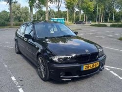 Zwart Gebruikt 2002 BMW 325 Executive Sedan | € 5.950
