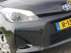 Zwart Gebruikt 2014 Toyota Yaris Hatchback | € 9.925 (Goede deal)
