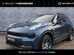 Blauw, metallic lak Gebruikt 2021 Lynk & Co 01 SUV | € 22.899 (Eerlijke prijs)