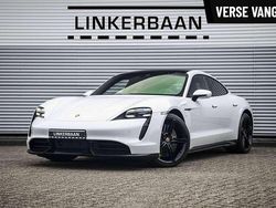 Wit Gebruikt 2020 Porsche Taycan Turbo S Sedan | € 72.495