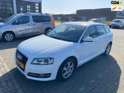 Wit Gebruikt 2012 Audi A3 Sportback Attraction Hatchback | € 6.749 (Eerlijke prijs)
