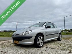 Grijs Gebruikt 2005 Peugeot 206 Hatchback | € 1.250 (Eerlijke prijs)