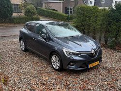 Grijs Gebruikt 2021 Renault Clio V SE Hatchback | € 10.900 (Super prijs)