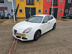 Wit Gebruikt 2016 Alfa Romeo Giulietta Hatchback | € 17.950 (Eerlijke prijs)