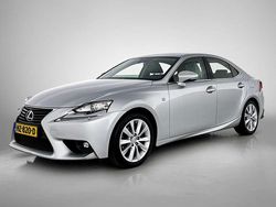 Grijs Gebruikt 2016 Lexus IS300h Sedan | € 18.950 (Eerlijke prijs)