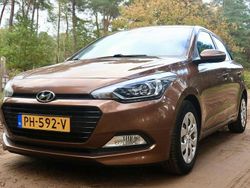 Bruin Gebruikt 2017 Hyundai i20 Comfort Hatchback | € 9.500 (Goede deal)