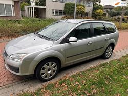 Grijs Gebruikt 2007 Ford Focus Trend Stationwagen | € 1.399 (Eerlijke prijs)