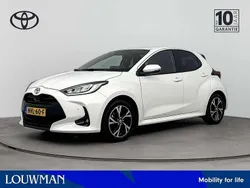 Wit Gebruikt 2024 Toyota Yaris Hybrid Limited Hatchback | € 24.945 (Eerlijke prijs)