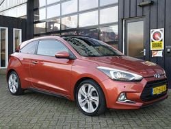 Oranje (metallic) Gebruikt 2016 Hyundai i20 Coupé | € 6.999 (Eerlijke prijs)