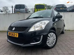 Zwart Gebruikt 2014 Suzuki Swift Comfort Hatchback | € 6.999 (Eerlijke prijs)