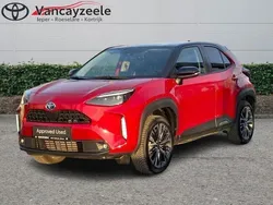 Rood Gebruikt 2023 Toyota Yaris Elegant Coupé | € 28.950 (Eerlijke prijs)