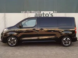 Zwart Gebruikt 2022 Opel Zafira Life Van | € 29.900