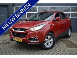 Rood, metallic lak Gebruikt 2011 Hyundai ix35 Edition SUV | € 6.950 (Eerlijke prijs)