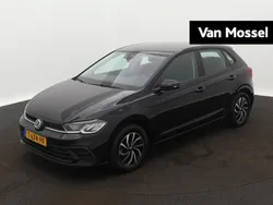 Zwart Gebruikt 2023 VW Polo Life Hatchback | € 19.900 (Goede deal)